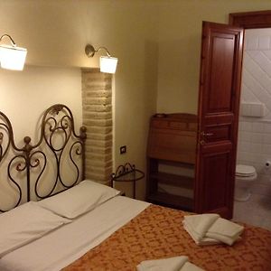 Budget Kamer met een King Size Bed